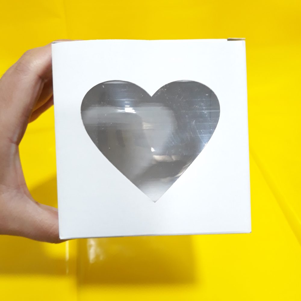 Caja cubo c/visor Corazon 10x10