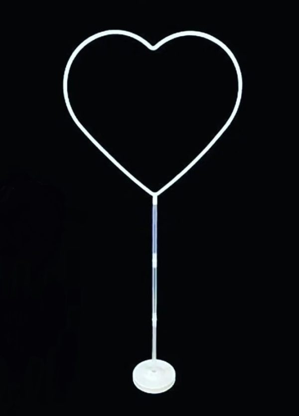 Exhibidor de pie Corazon 1.6m x 72cm